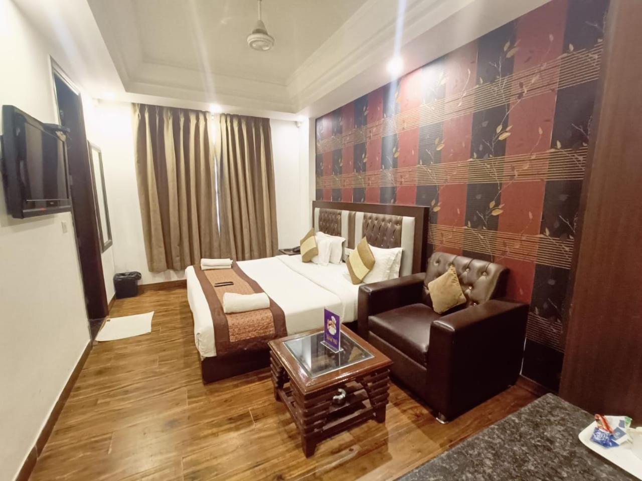 Hotel Waterfall Paschim Vihar Delhi Delhi (National Capital Territory of India) Exterior foto