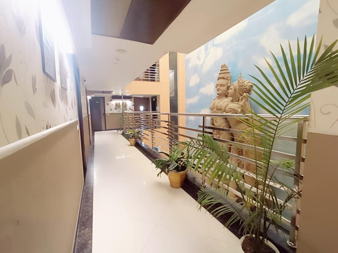 Hotel Waterfall Paschim Vihar Delhi Delhi (National Capital Territory of India) Exterior foto